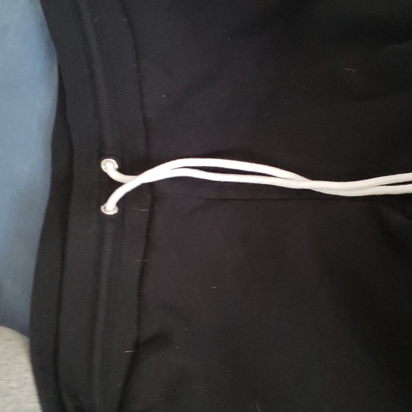 Black sweat pants w/ cuffed ankle. Size small. Worn a few times. Wild fable. - Picture 2 of 4